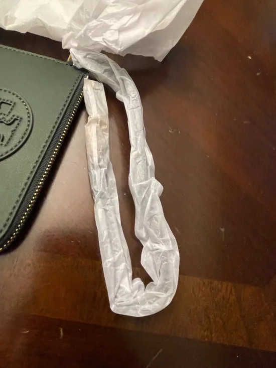 💚✨ NWT Tory Burch Ella Bio Zip Card Case – Basil Green 🌿 Gold Hardware💚✨ - Picture 2 of 8